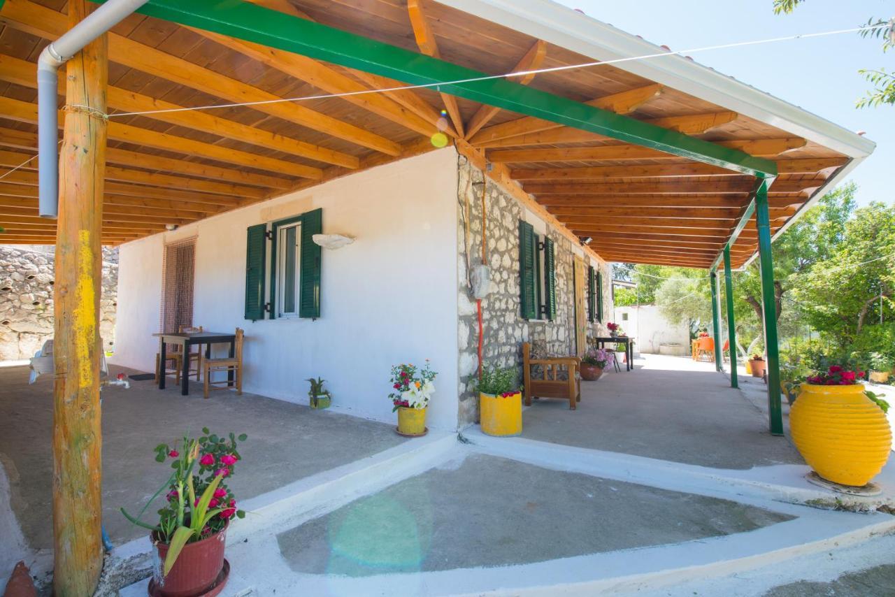 Basil & Guest House Lazarata ภายนอก รูปภาพ