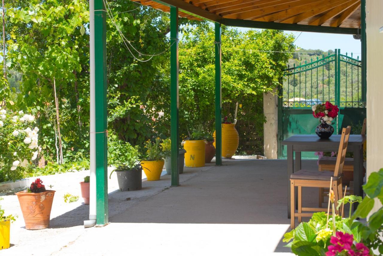 Basil & Guest House Lazarata ภายนอก รูปภาพ