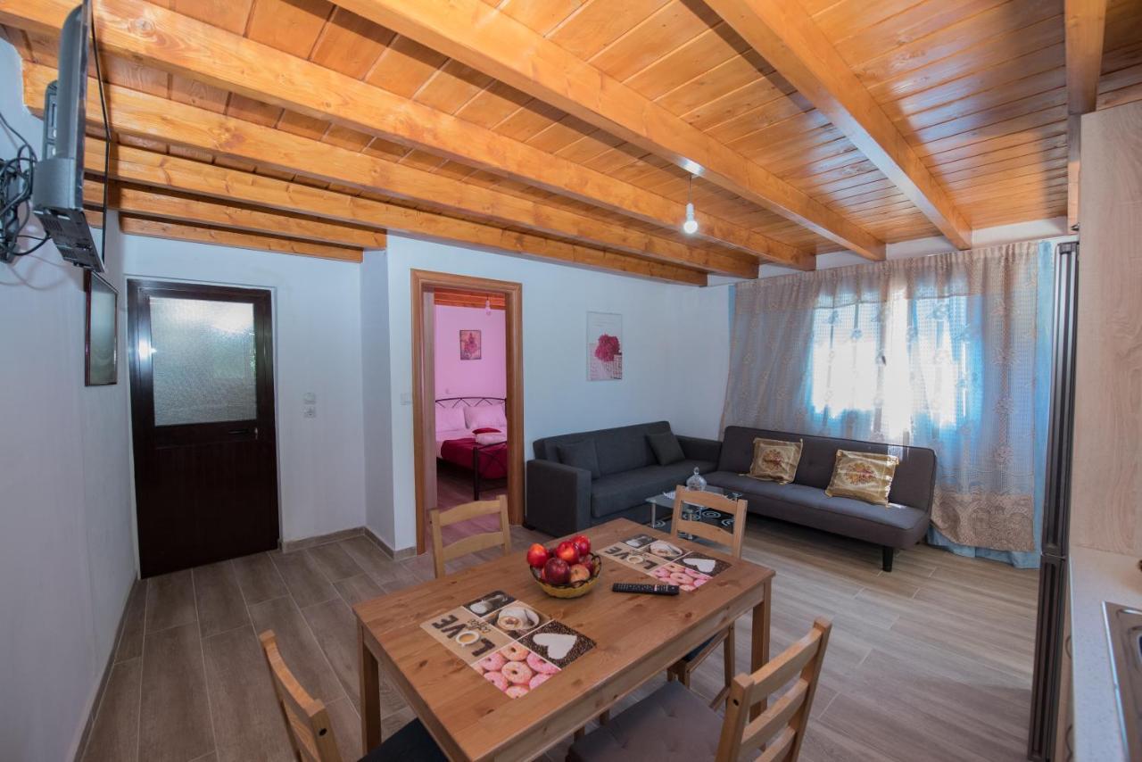 Basil & Guest House Lazarata ภายนอก รูปภาพ