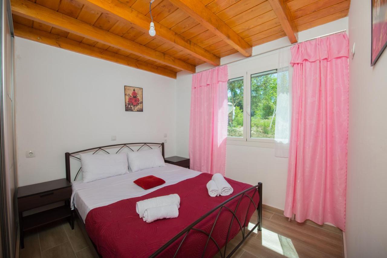 Basil & Guest House Lazarata ภายนอก รูปภาพ